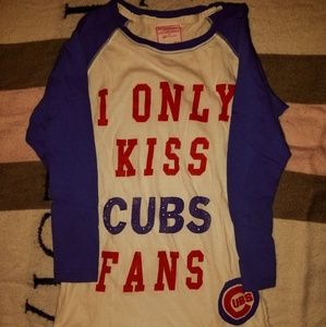 Pink cubs shirt xs